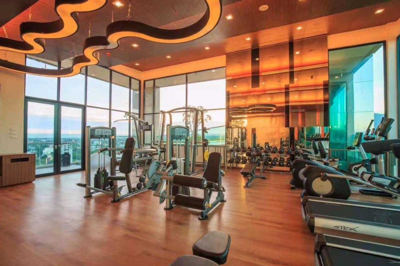 Luxury And Modern Condo In Central Chiang Mai - Astra Condo Exterior photo